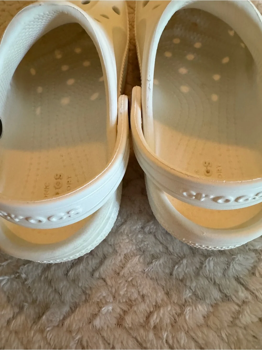 CROCS Kids Classic Clog in White Size 11
